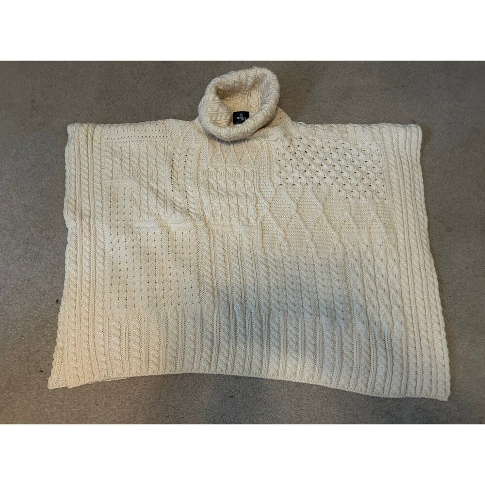 Aran Crafts 100% Merino Wool Cable Knit Cape Poncho cream Turtleneck one size